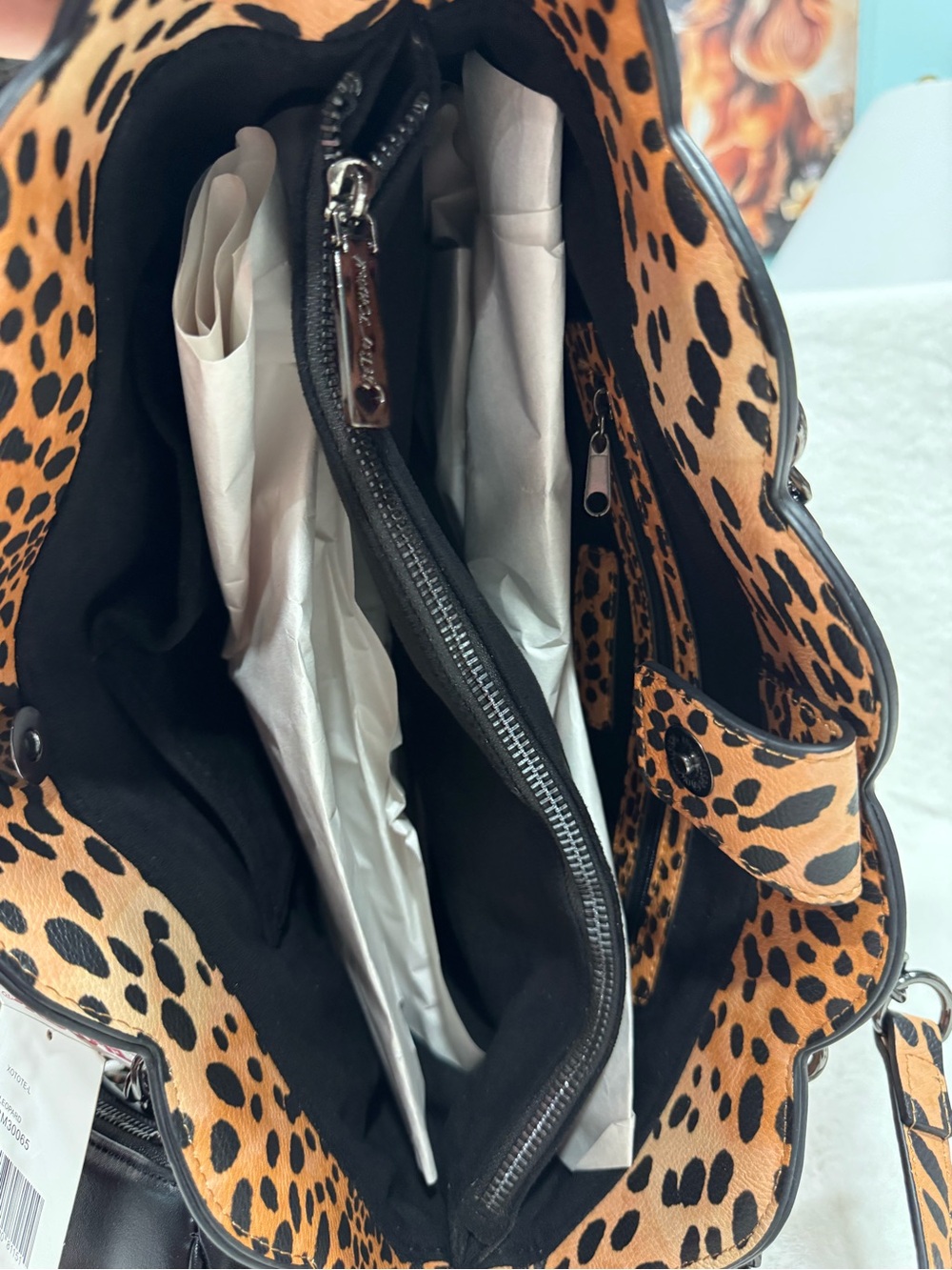 NWT- Betsey Johnson Leopard Print Tote Bag with Black Pouch - Picture 7 of 8